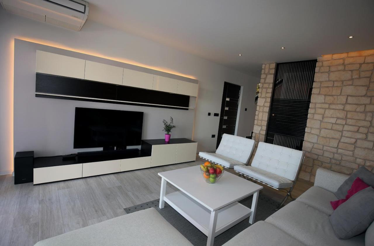 Villa Infinity Šmrika Buitenkant foto